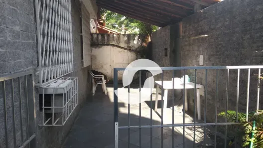 Casa com 4 Quartos à venda, 200m² no Pe Pequeno, Niterói