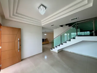 Sobrado com 4 Quartos à venda, 280m² no Setor Criméia Oeste, Goiânia