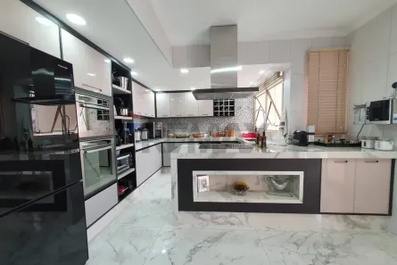 Sobrado com 4 Quartos à venda, 500m² no Jardim Santa Mena, Guarulhos