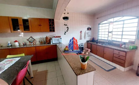 Casa com 5 Quartos para venda ou aluguel, 159m² no Jardim Bela Vista, Nova Odessa