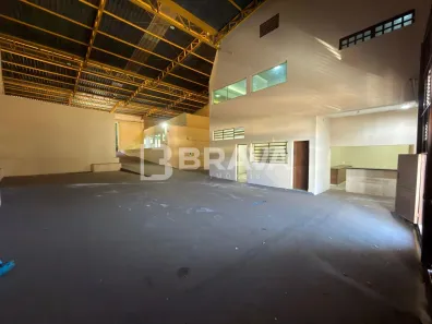 Galpão/Depósito/Armazém para alugar, 71m² no São Benedito, Uberaba