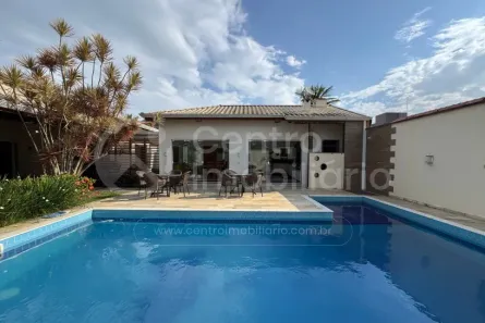 Casa com 5 Quartos à venda, 232m² no Parque Turistico, Peruíbe