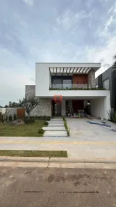 Casa de Condomínio com 3 Quartos à venda, 250m² no Vila Cachoeirinha, Cachoeirinha
