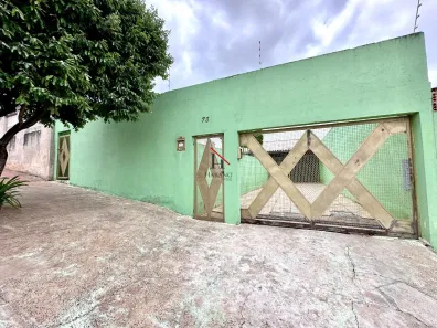 Casa com 2 Quartos à venda, 105m² no Jardim Arapongas, Londrina
