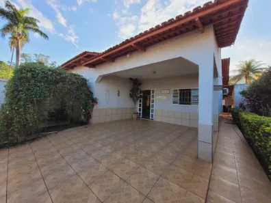 Casa com 4 Quartos à venda, 236m² no Jardim Vitória, Goiânia