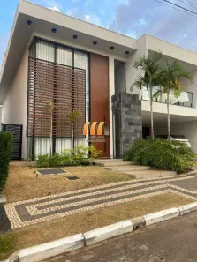 Sobrado com 4 Quartos à venda, 414m² no Condomínio Residencial Belas Artes, Anápolis