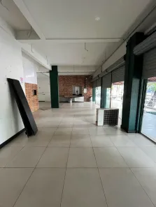 Ponto Comercial para alugar, 220m² no Adrianópolis, Manaus