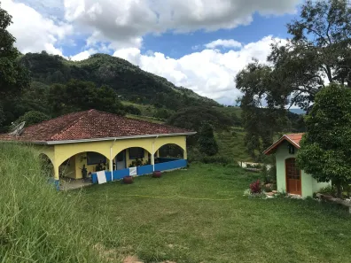 Fazenda/Sítio com 3 Quartos à venda, 22000m² no , Gonçalves