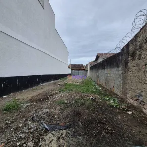 Lote/Terreno à venda, 180m² no Itaipu, Niterói