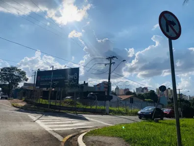 Imóvel Comercial com 3 Quartos à venda, 517m² no Lago Igapó, Londrina