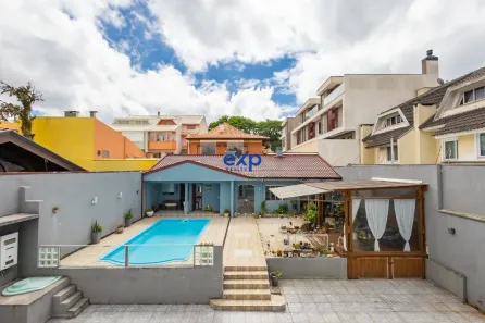 Sobrado com 5 Quartos à venda, 310m² no Jardim das Américas, Curitiba