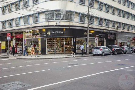 Ponto Comercial para alugar, 88m² no Centro, Curitiba