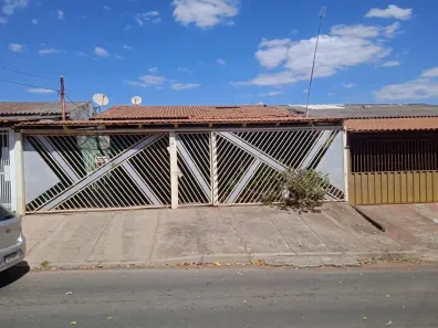 Casa com 3 Quartos à venda, 150m² no Recanto das Emas, Brasília