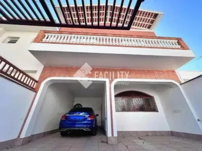 Sobrado com 4 Quartos à venda, 261m² no Cambuí, Campinas
