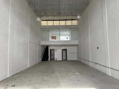 Galpão/Depósito/Armazém para alugar, 161m² no Vila Fátima, Piracicaba