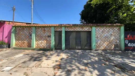 Casa com 3 Quartos à venda, 300m² no Setor São José, Goiânia