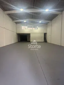 Galpão/Depósito/Armazém para alugar, 300m² no Martins, Uberlândia