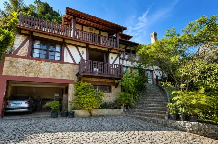Casa com 5 Quartos à venda, 443m² no Quitandinha, Petrópolis