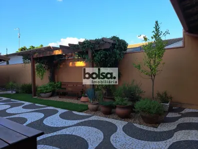 Casa com 3 Quartos à venda, 290m² no Vila Andreotti, Agudos
