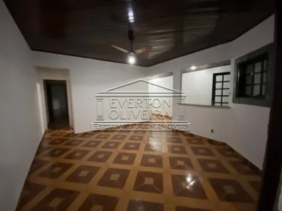 Casa com 2 Quartos à venda, 154m² no Jardim Santa Marina, Jacareí