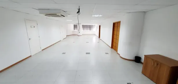 Ponto Comercial para alugar, 952m² no República, São Paulo
