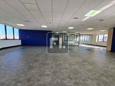 Sala Comercial para alugar, 160m² no Parque Industrial Tomas Edson, São Paulo