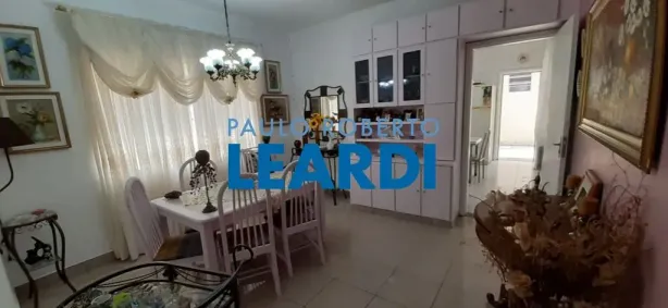 Casa com 2 Quartos para alugar, 251m² no Jardim Humaitá, São Paulo