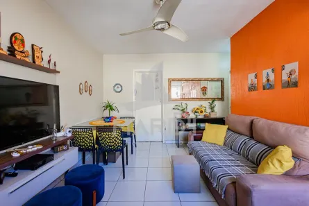 Apartamento com 2 Quartos à venda, 58m² no Vila Ipiranga, Porto Alegre