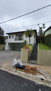 Casa de Condomínio com 3 Quartos para venda ou aluguel, 220m² no Arujá Country Club, Arujá