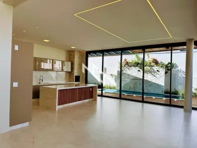 Casa de Condomínio com 3 Quartos à venda, 290m² no Residencial Goiânia Golfe Clube, Goiânia