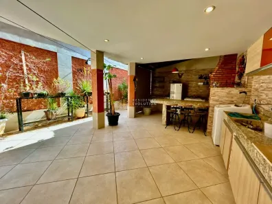 Casa com 3 Quartos à venda, 180m² no Santa Amélia, Belo Horizonte
