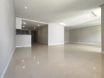 Casa de Condomínio com 5 Quartos para alugar, 400m² no Vargem Pequena, Rio de Janeiro