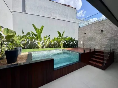 Casa com 4 Quartos à venda, 325m² no Vigilato Pereira, Uberlândia