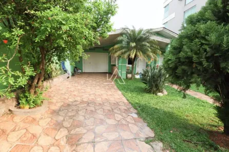 Casa com 3 Quartos à venda, 1400m² no Centro, Passo Fundo