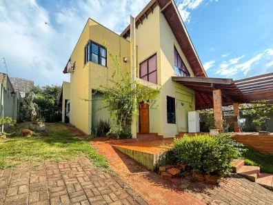 Sobrado com 2 Quartos à venda, 287m² no Parque Residencial Alcântara, Londrina
