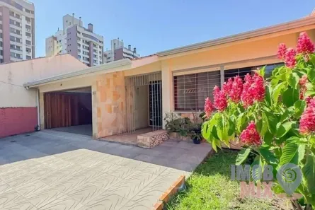 Casa com 3 Quartos à venda, 200m² no Jardim Lindóia, Porto Alegre