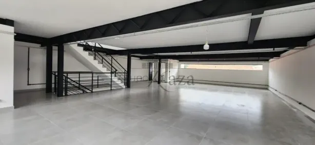 Prédio Comercial para alugar, 500m² no Vila Betânia, São José dos Campos