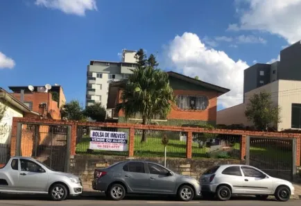 Casa com 3 Quartos à venda, 250m² no Santa Lúcia, Caxias do Sul
