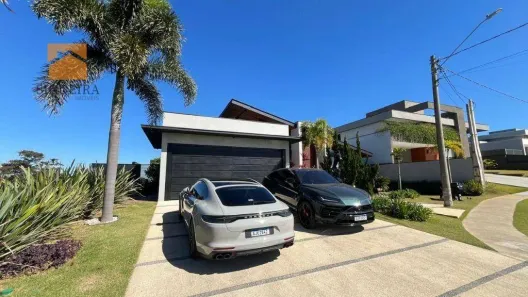 Casa de Condomínio com 3 Quartos à venda, 450m² no Fazenda Alta Vista, Salto de Pirapora