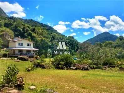 Casa com 4 Quartos à venda, 160m² no Limoeiro, Guapimirim