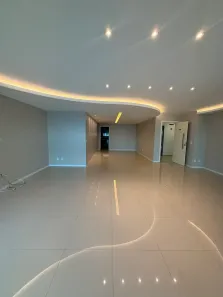 Apartamento com 4 Quartos para alugar, 226m² no Guaxuma, Maceió