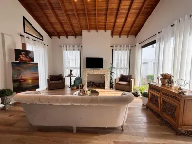 Casa de Condomínio com 4 Quartos à venda, 167m² no Parque das Hortensias, Canela
