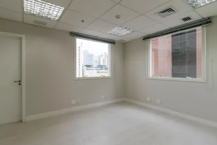 Sala Comercial com 3 Quartos para alugar, 44m² no Consolação, São Paulo