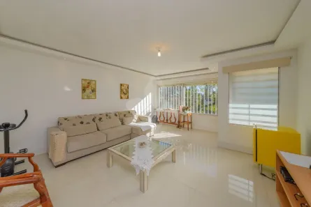 Casa com 3 Quartos à venda, 147m² no Chácara das Pedras, Porto Alegre