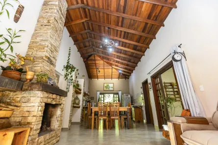Fazenda/Sítio com 3 Quartos à venda, 160m² no , Quatro Barras