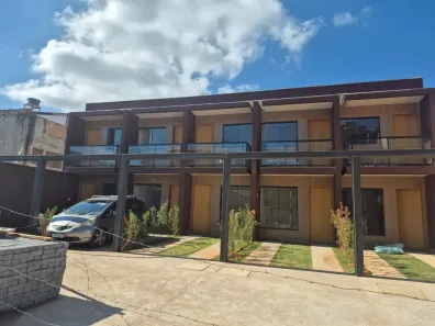 Sobrado com 2 Quartos à venda, 100m² no Parque Xangri-Lá, Contagem