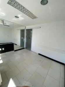 Sala Comercial para alugar, 280m² no Centro Histórico, Porto Alegre