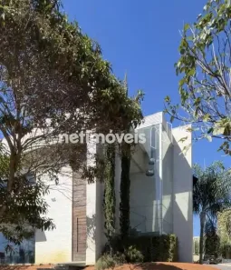 Casa de Condomínio com 5 Quartos para alugar, 261m² no Residencial Park I, Vespasiano