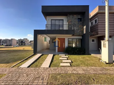 Sobrado com 3 Quartos à venda, 121m² no Campo de Santana, Curitiba