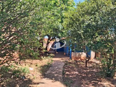 Casa com 2 Quartos para alugar, 60m² no Maravilha, Uberlândia